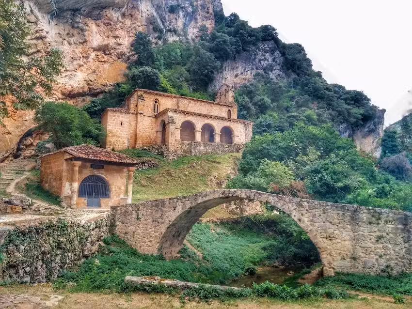 Altar de Caminantes Santo Cristo de los Remedios