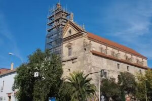 Antigua iglesia y asilo de Madre de Dios