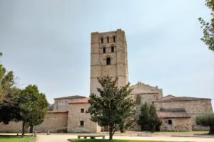 Atrio de la Catedral de Zamora