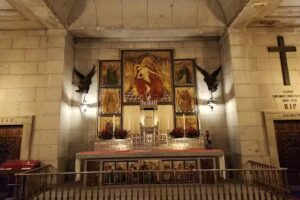 Bas&iacute;lica Abadia de la Santa Cruz