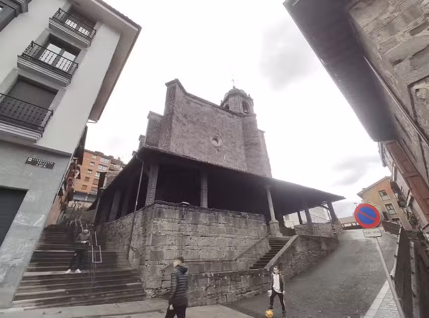 Benetazko Andra Mari Parrokia/Parroquia Santa Mar&iacute;a la Real