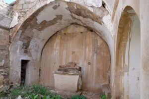 Capella de Sant Pere de Sasserra. Ruinas