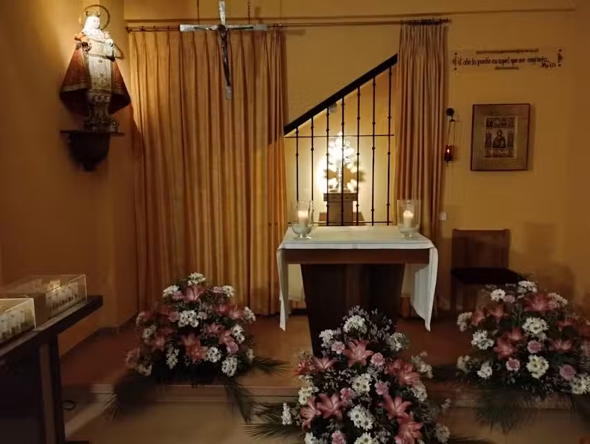 Capilla Adoraci&oacute;n Perpetua Gij&oacute;n