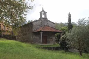 Capilla de la Virgen de la Pena de Auga