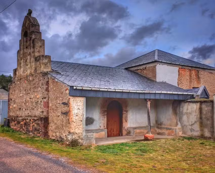 Capilla de Nuestra Se&ntilde;ora del Camino de Sobredo