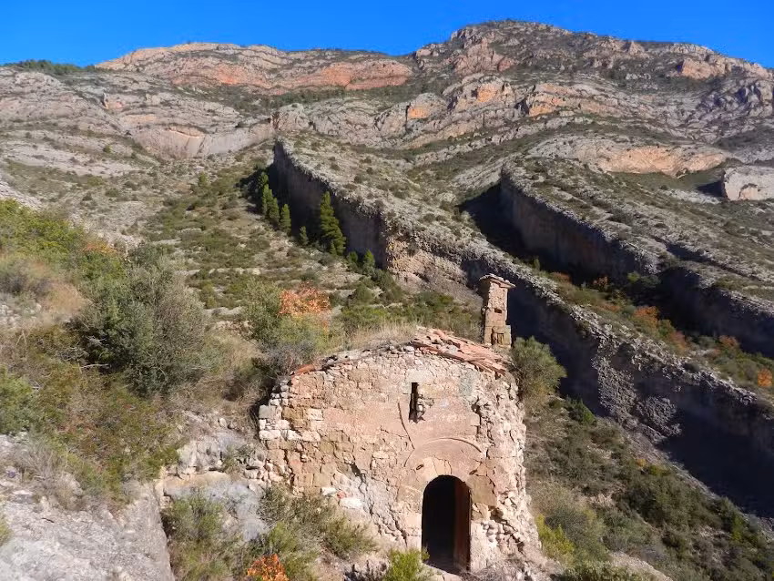 Capilla de Santa Maria del Castillo de Trag&oacute;. Ruinas