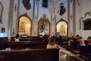 Capilla del Apostol Santiago &ndash; Adoraci&oacute;n Eucar&iacute;stica Perpetua