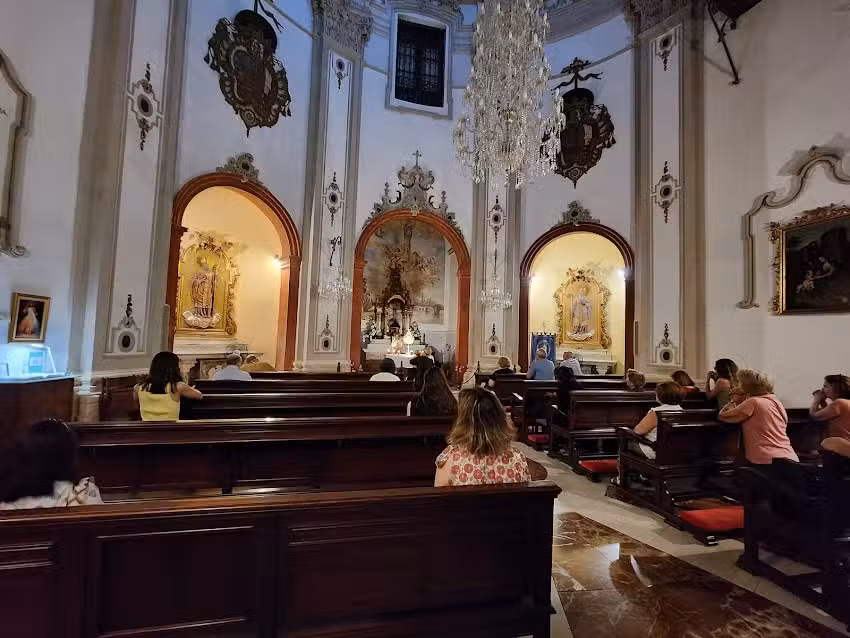 Capilla del Apostol Santiago &ndash; Adoraci&oacute;n Eucar&iacute;stica Perpetua