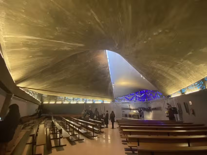 Capilla del Colegio de Ense&ntilde;anza Sagrada Familia y Colegio Menor