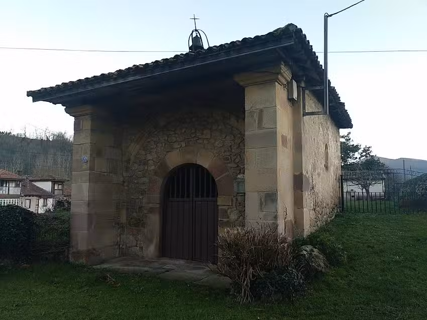 Capilla del Cristo de Mesones o Capilla de los Lomas