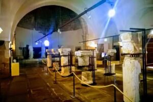 Centro de Interpretaci&oacute;n del Parque Arqueol&oacute;gico de Medell&iacute;n (Iglesia de Santiago Ap&oacute;stol)