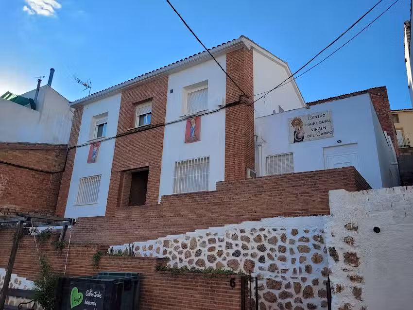 Centro Parroquial &laquo;Virgen del Campo&raquo;