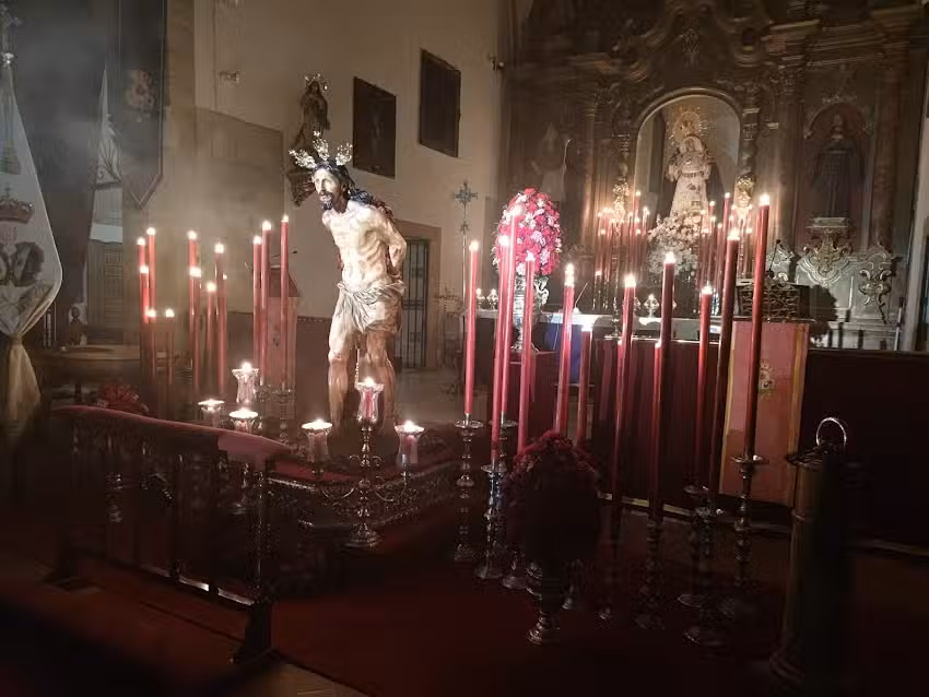 Cofrad&iacute;a de Ntro. Padre Jes&uacute;s de la Columna y Mar&iacute;a Sant&iacute;sima de la Paz y Esperanza
