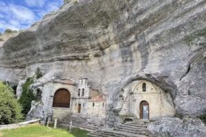 Cueva ermita de San Bernab&eacute;