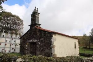 Ermida de San Ram&oacute;n de Ermora