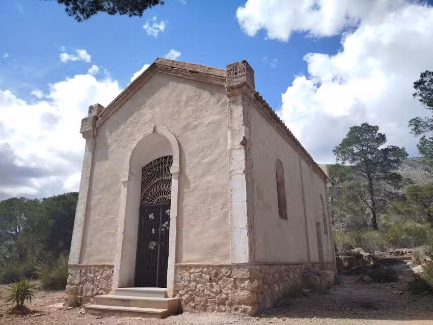 Ermita de Aig&uuml;es