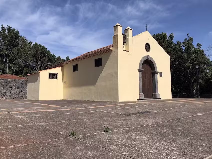 Ermita de Los Acevi&ntilde;os