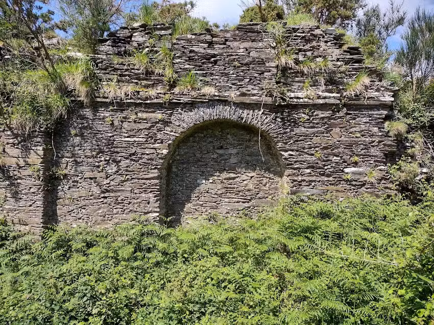 Ermita de S. Cosme de la Monta&ntilde;a (ruinas)