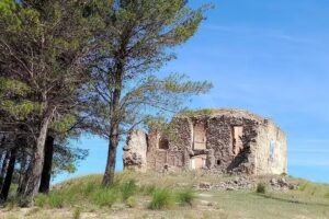 Ermita de San Gin&eacute;s (ruinas)