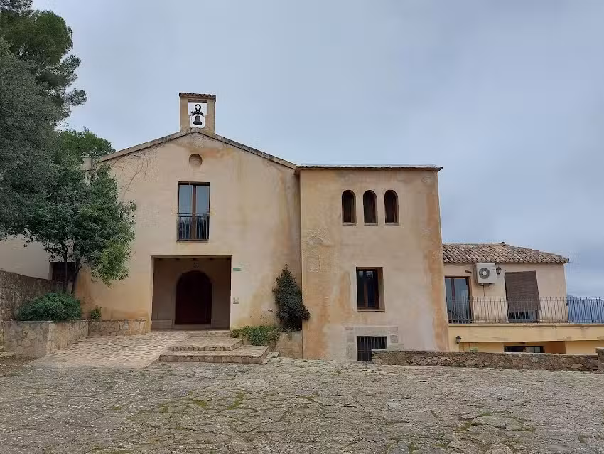 Ermita de Sant Crist&ograve;fol