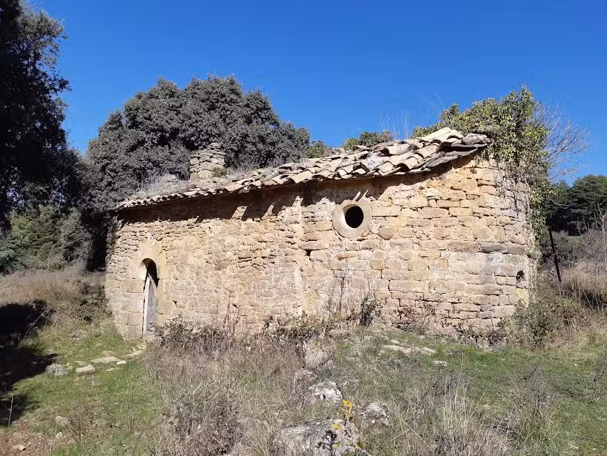 Ermita de Sant Iscle i Santa Vict&ograve;ria de Casa Llobeta