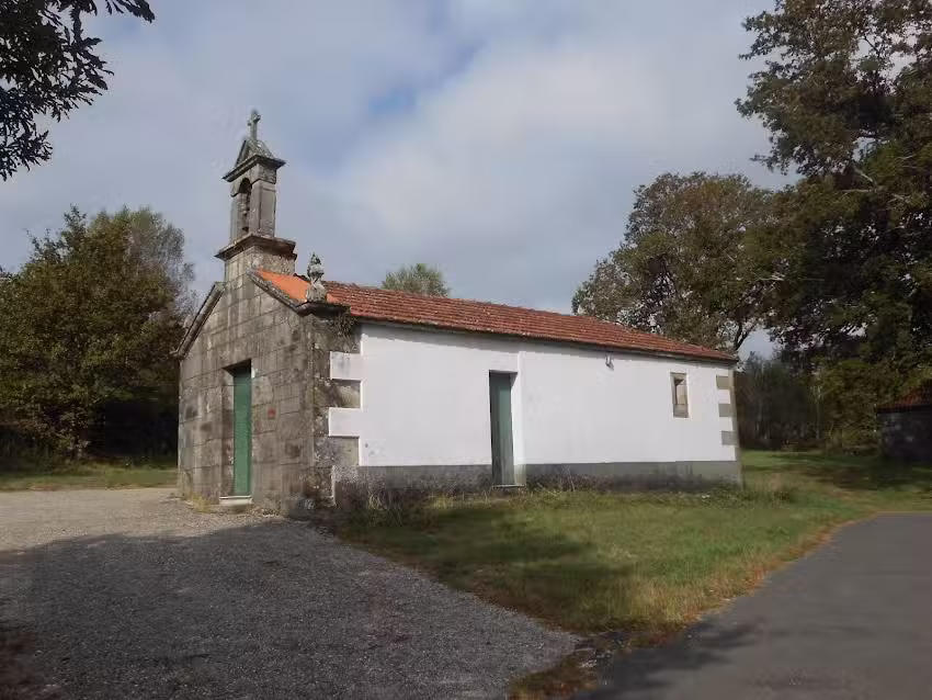 Ermita de Santa Luc&iacute;a de Cabanelas