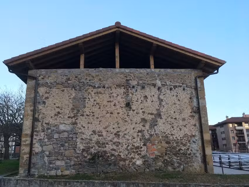 Ermita de Santa Luc&iacute;a de Zallo