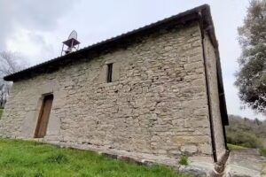 Ermita de Santa Mar&iacute;a de Poza