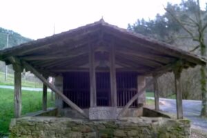 Ermita de Santiago de Azkuenaga