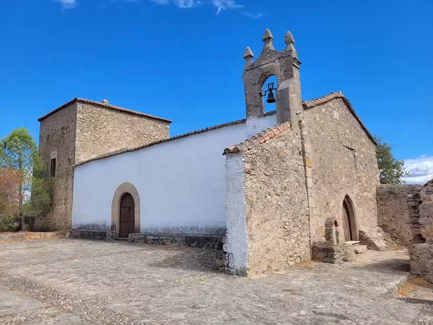 Ermita del Berrocal de Belv&iacute;s de Monroy.