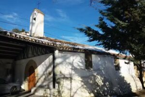 Ermita San Juan Bautista, Ahillas