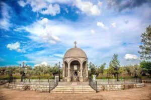 Ermita y Pozo de San Juan Mac&iacute;as