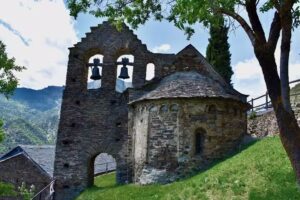 Esgl&eacute;sia de Sant Sebasti&agrave; d&rsquo;Estaron