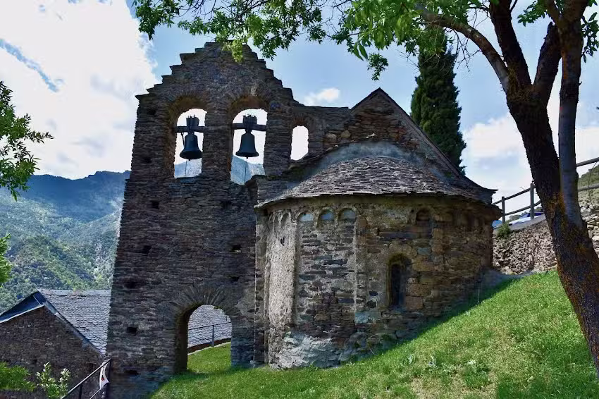 Esgl&eacute;sia de Sant Sebasti&agrave; d&rsquo;Estaron