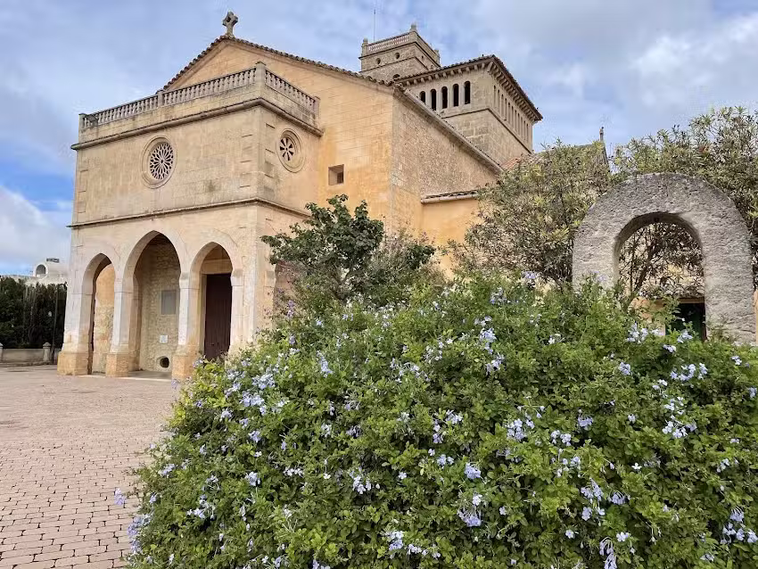 Esgl&eacute;sia Nostra Senyora d&rsquo;Atotxa