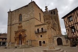 Ex-Colegiata de Santa Ana