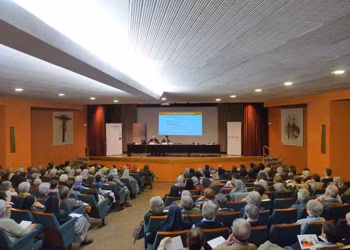 Fundaci&oacute;n Summa Humanitate