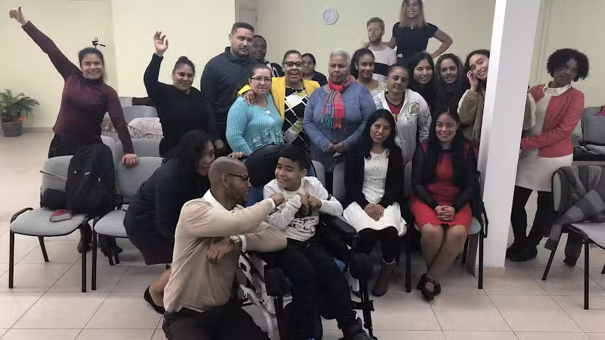 Iglesia Amor en Cristo Premi&agrave; de Mar