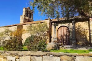Iglesia cat&oacute;lica de Mirue&ntilde;a de los Infanzones