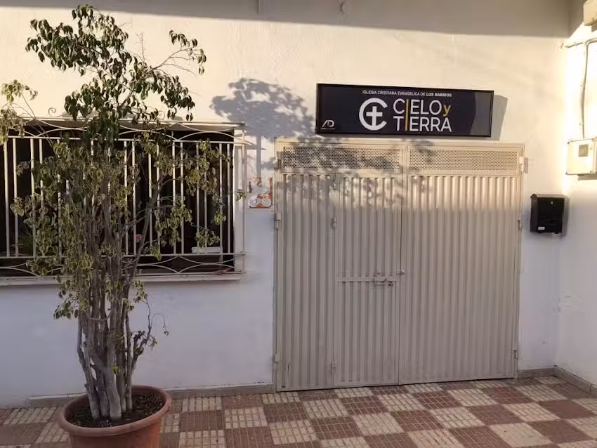 Iglesia Cielo y Tierra Los Barrios