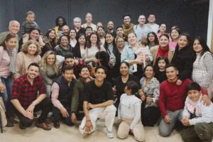 Iglesia Cristiana A los pies Del Rey Vera