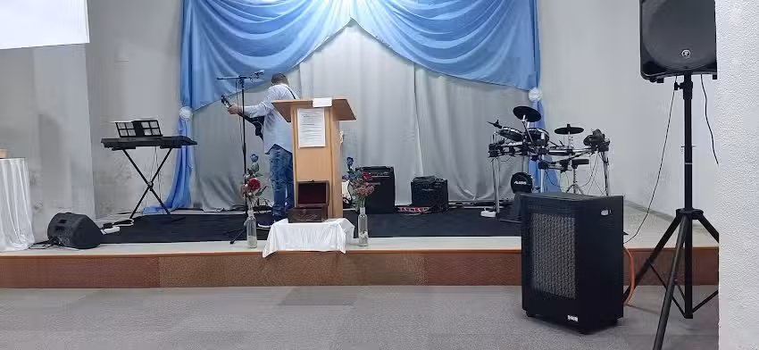 Iglesia Cristiana Luz y Vida