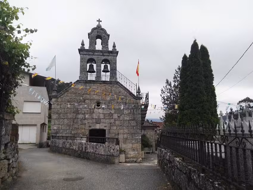 Iglesia da Santa Cruz de Sendelle