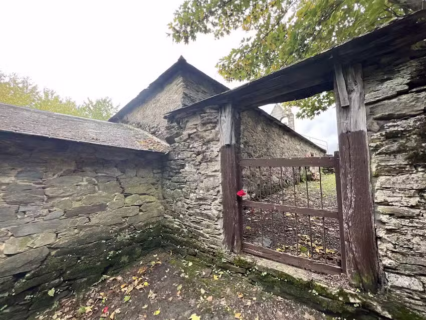 Iglesia de Cadafresnas