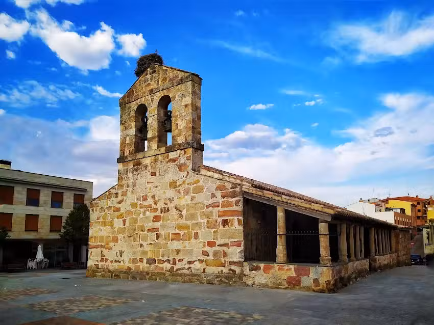 Iglesia de Carbajosa.Parroquia Nuestra Se&ntilde;ora de la Asunci&oacute;n.