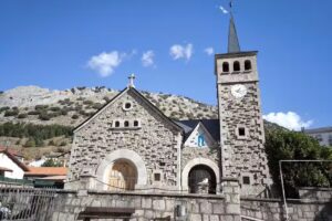 Iglesia de Ci&ntilde;era