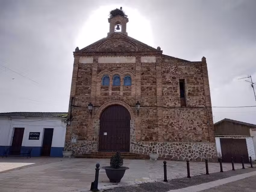 Iglesia De La Divina Pastora
