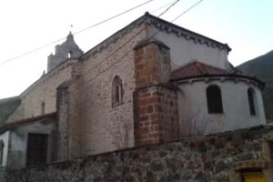 Iglesia de Los Espejos de la Reina