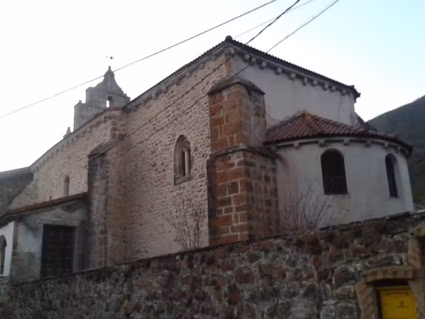 Iglesia de Los Espejos de la Reina