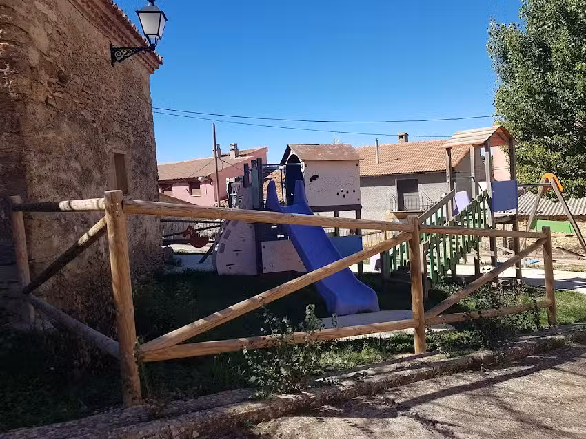 Iglesia de los Santos Abd&oacute;n y Sen&eacute;n, Toril